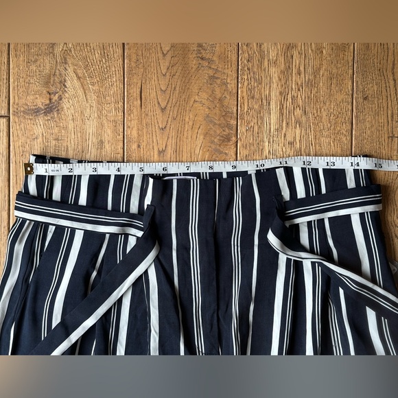 NEW Chelsea28 Navy Sapphire Sophia Stripe Wide Leg Pants size 8 - Picture 9 of 12